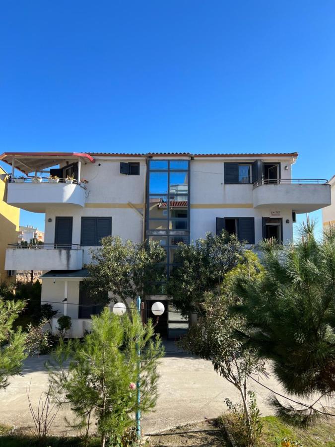 גולם Gazi'S Apartament For Rent מראה חיצוני תמונה