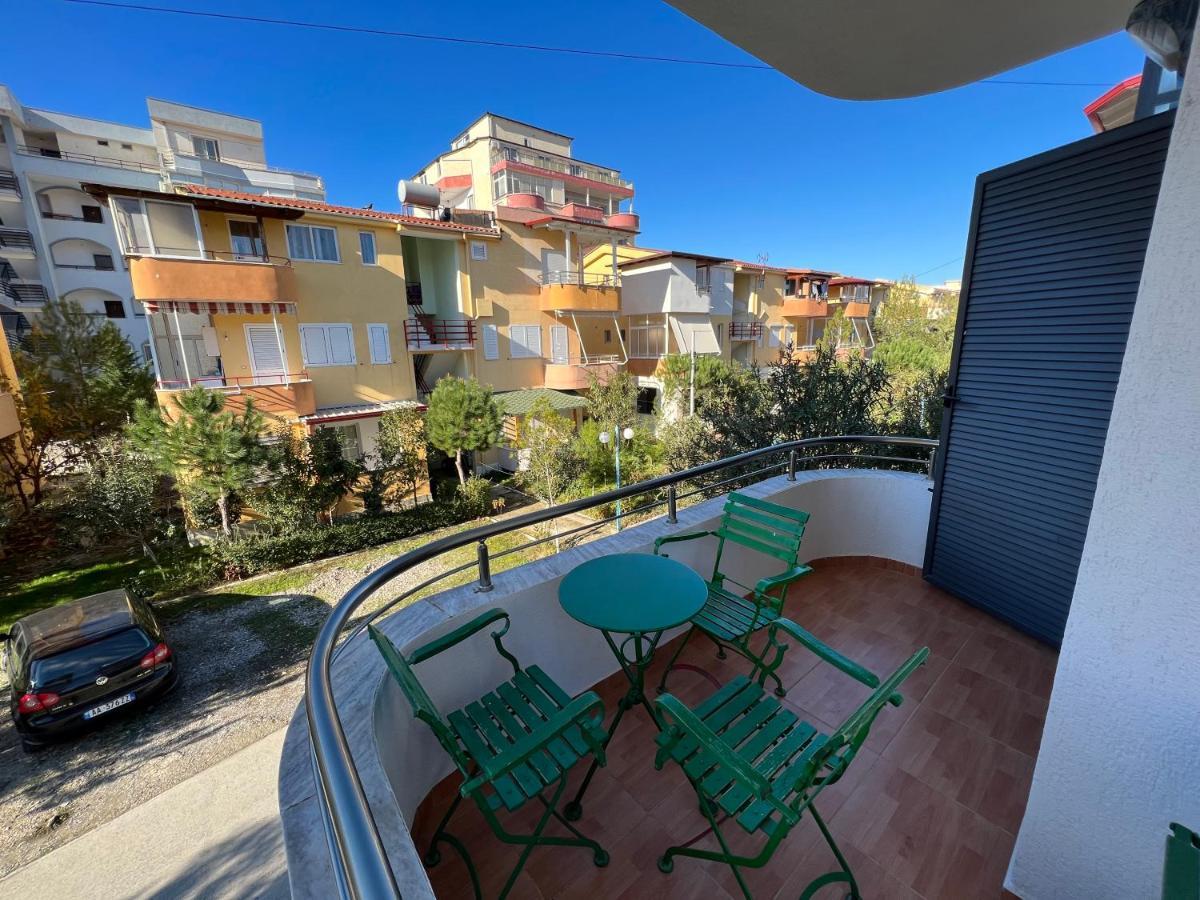 גולם Gazi'S Apartament For Rent מראה חיצוני תמונה