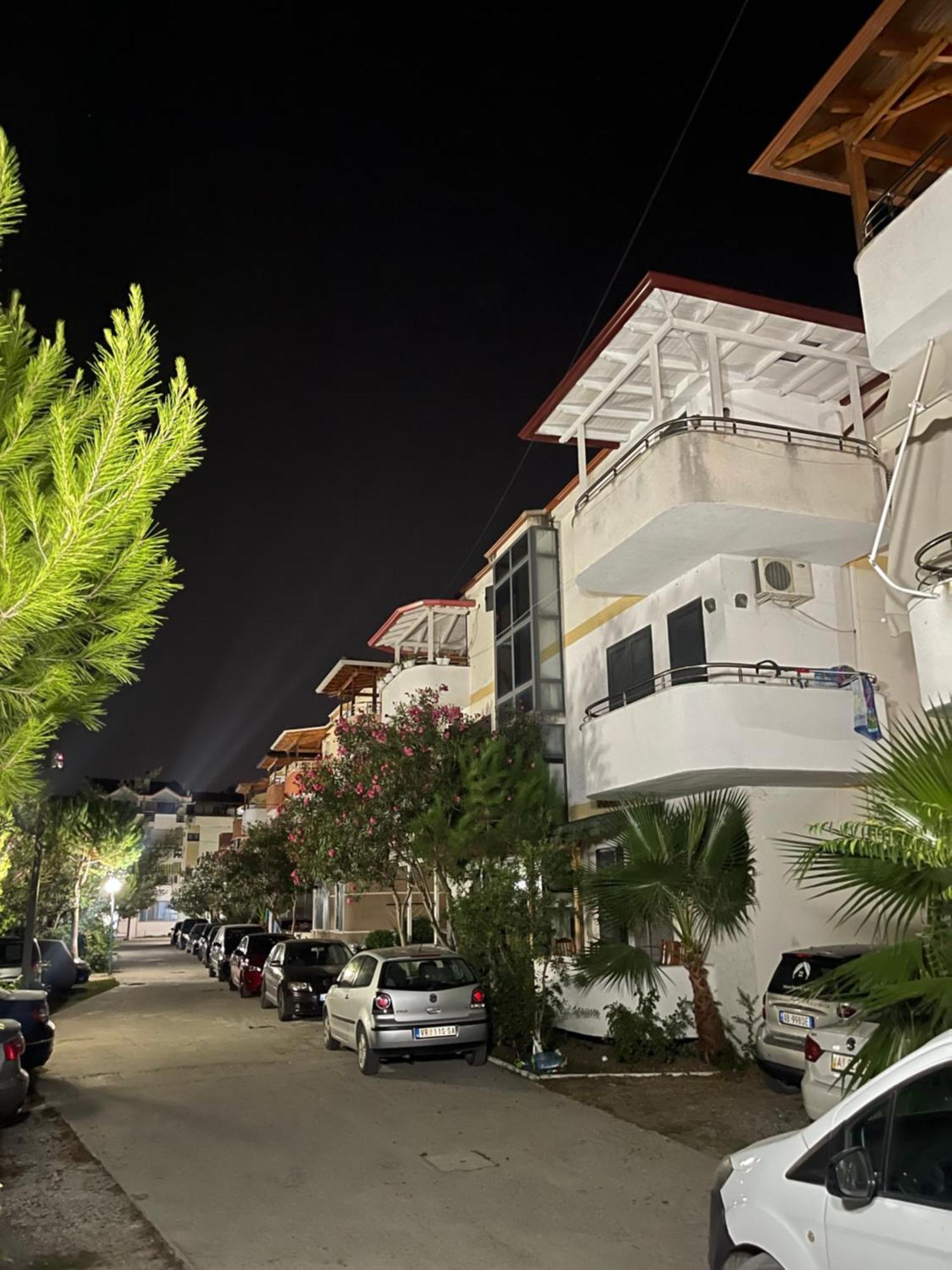 גולם Gazi'S Apartament For Rent מראה חיצוני תמונה
