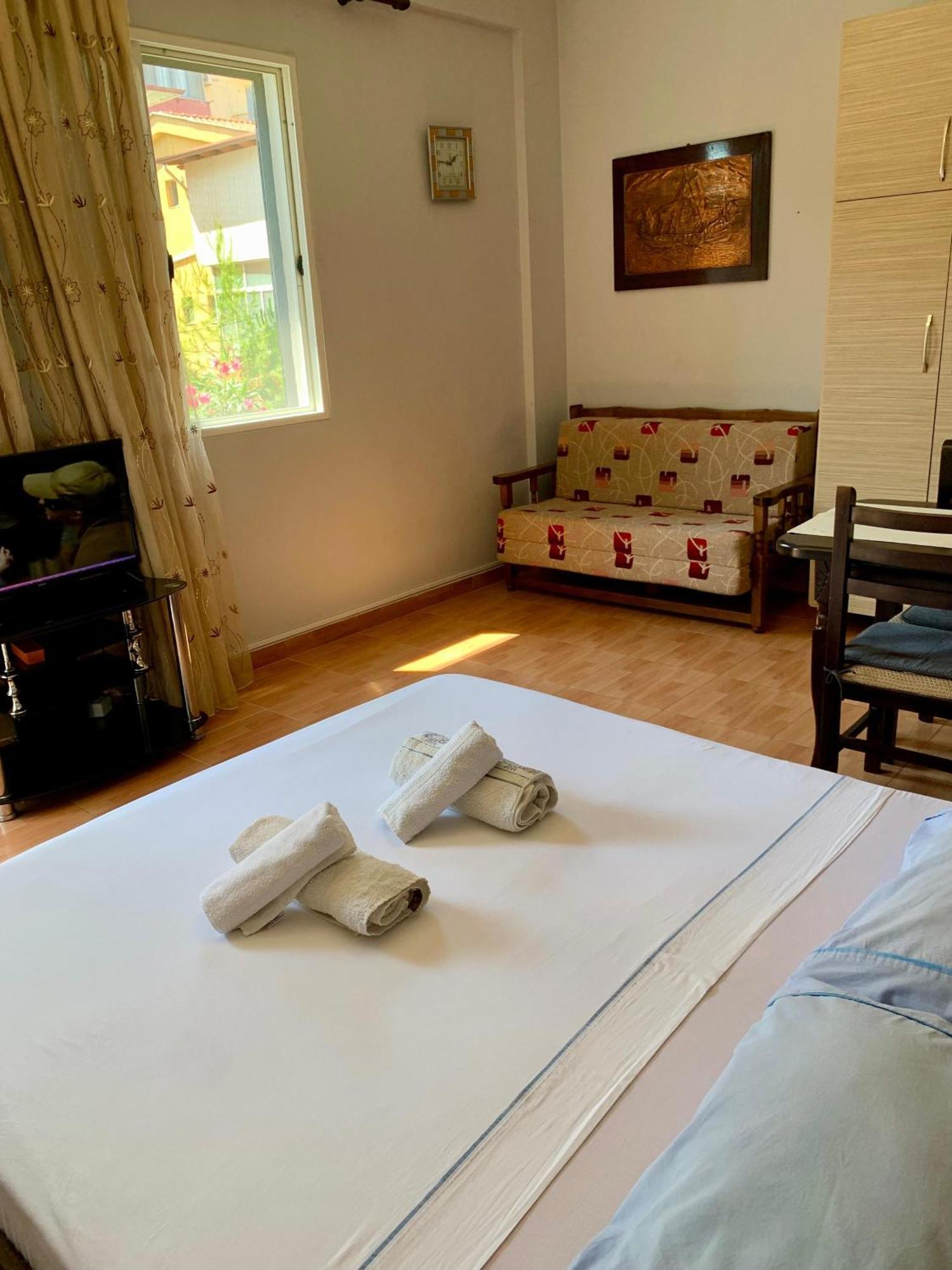 גולם Gazi'S Apartament For Rent מראה חיצוני תמונה